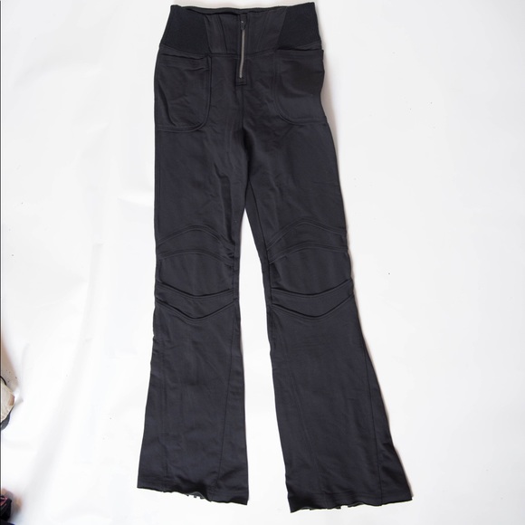 Free People Off Piste Flare Pants Small Black NWT - Picture 4 of 6